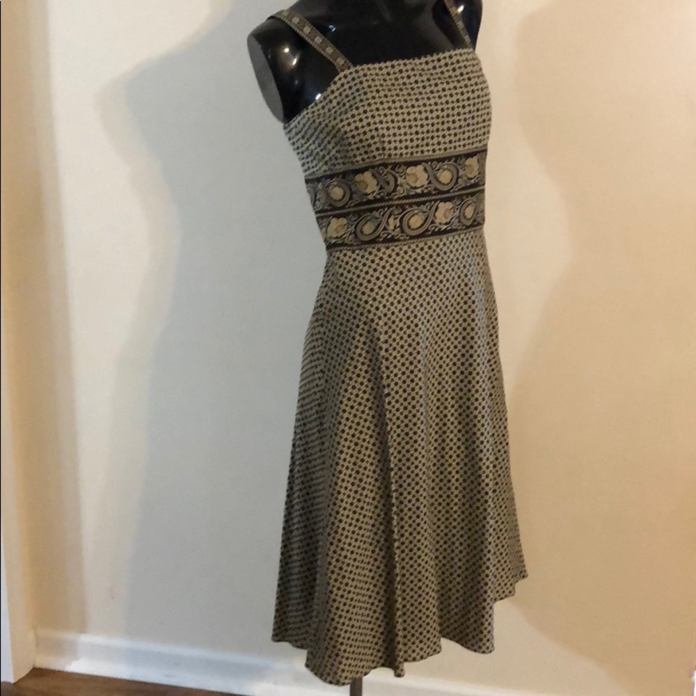 Donna Morgan strap- fit & flare dress tan/ black